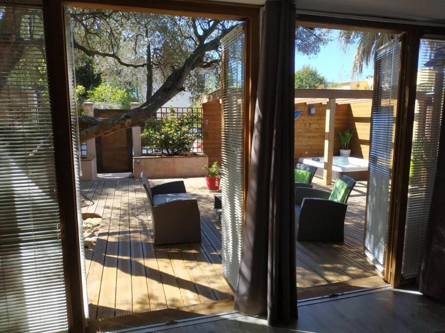 Studio Jacuzzi Prive A 8 Min A Pied De La Plage Apartment La Ciotat Bagian luar foto