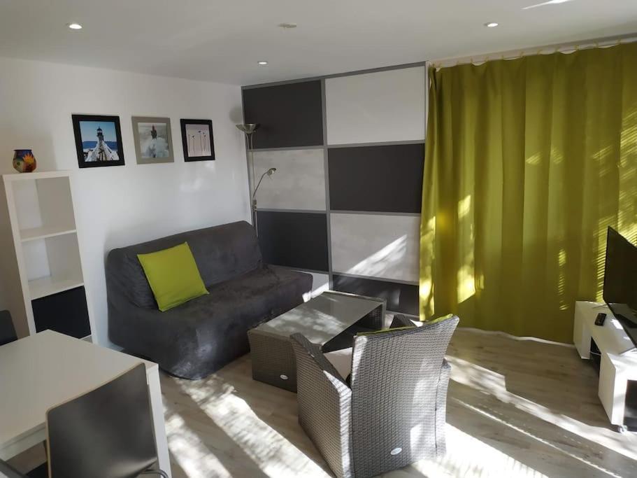 Studio Jacuzzi Prive A 8 Min A Pied De La Plage Apartment La Ciotat Bagian luar foto